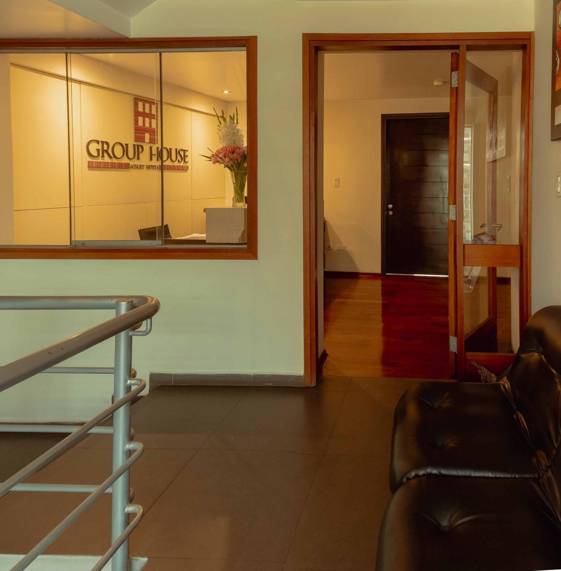 Apartahotel Group House 3*