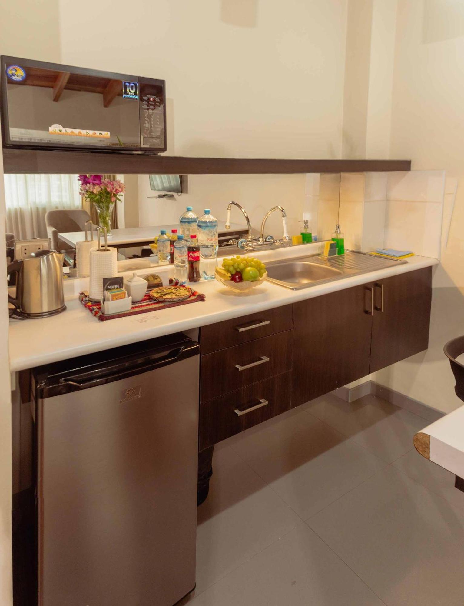 Group House Apartahotel 3*